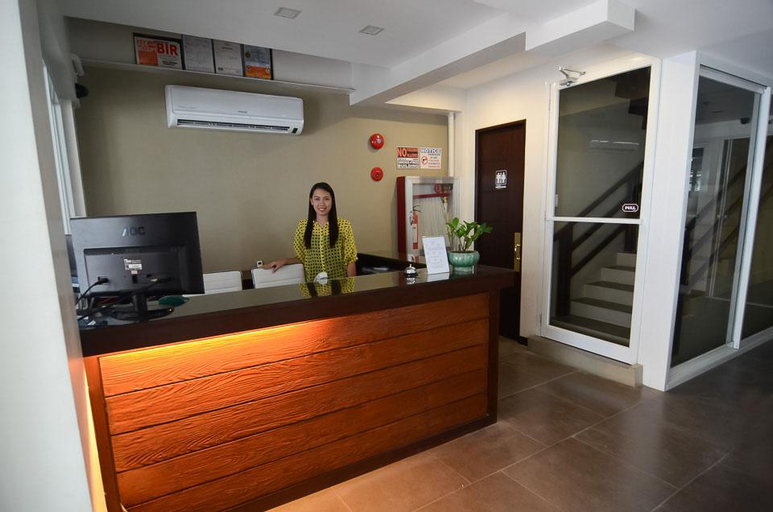 Regina Hometel, Makati City