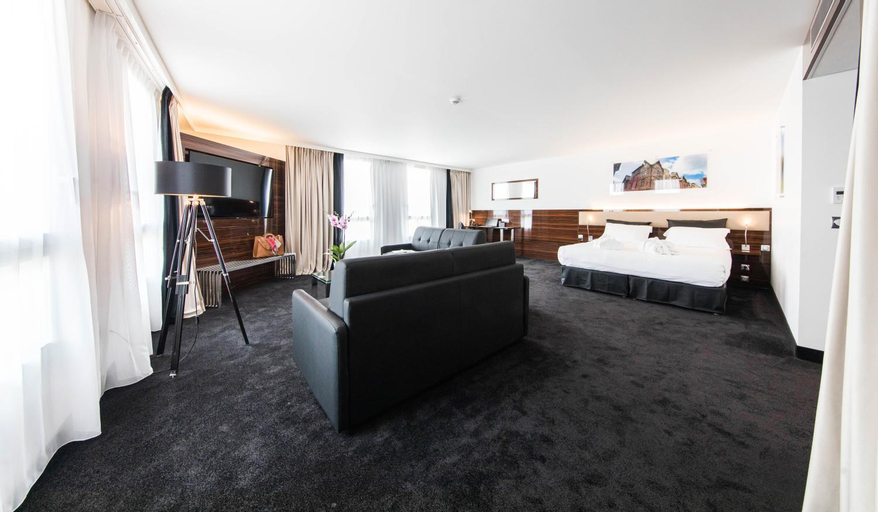 Bedroom 13