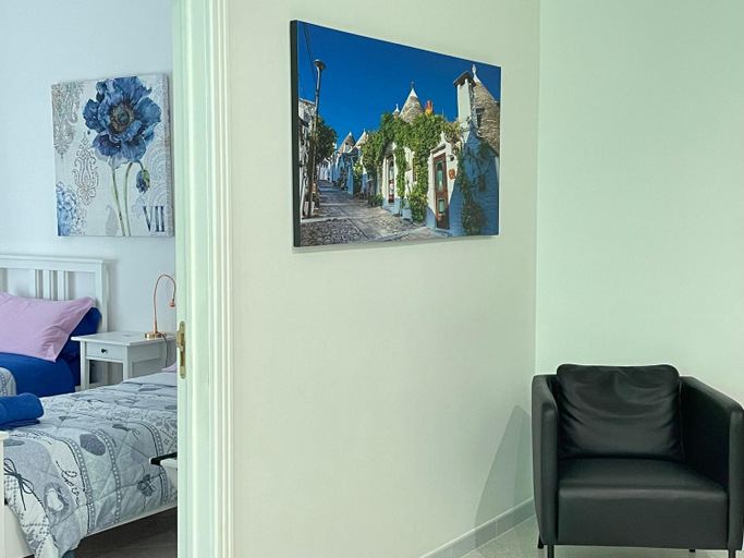 Bedroom 3, Hibiscus, Taranto