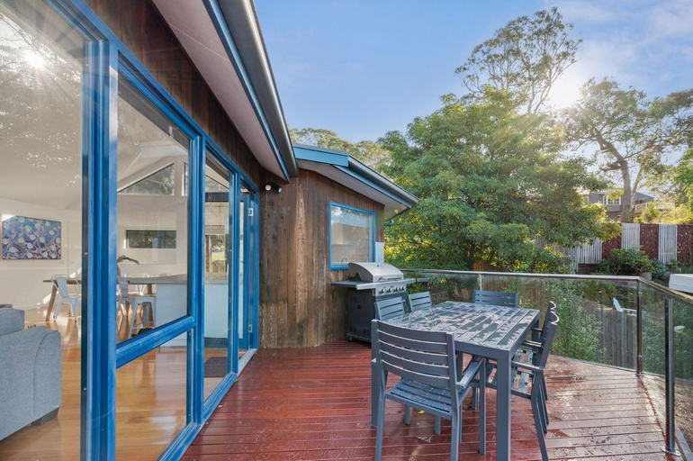 Others 4, Blue Horizon Lorne, Surf Coast - West