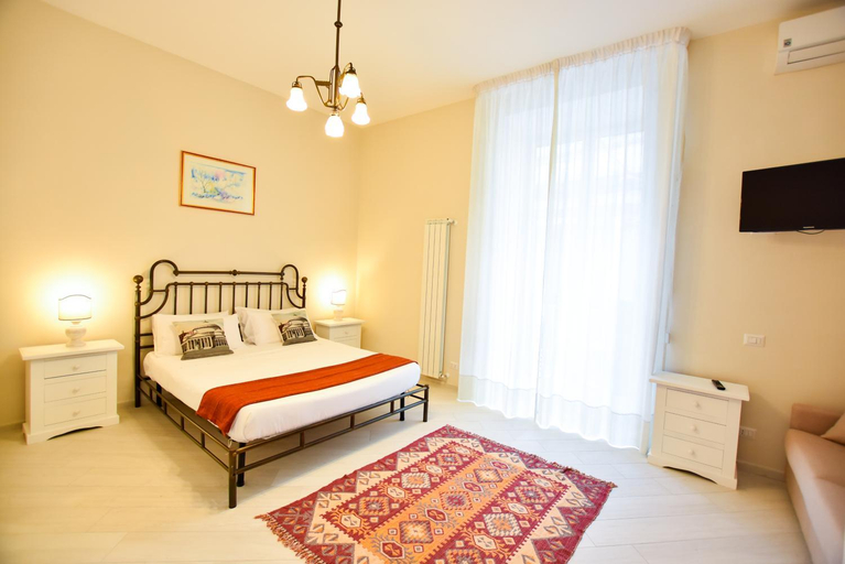 Bedroom 2, Domus Borbonica, Napoli