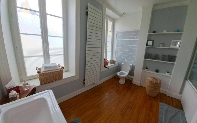 Bedroom 3, La Maison Du 6, Calvados