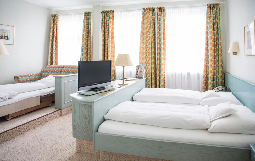 Bedroom 2, Nordseehotel Freese, Aurich