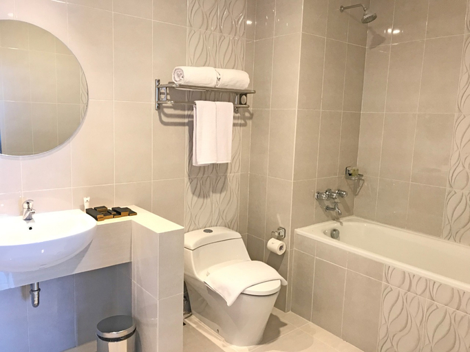 Bathroom 4, Azana Asia Cilacap, Cilacap