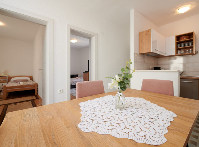Others 5, Cozy Downtown Trogir Apartment With Balcony, Trogir