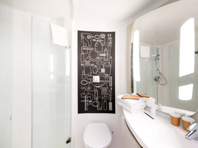 Bathroom 6