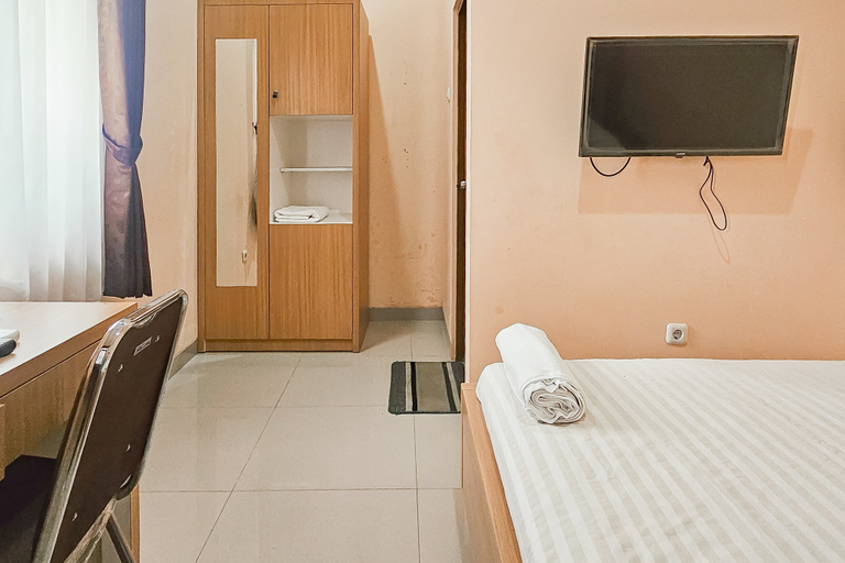 Bedroom, Urbanview MJ House Syariah Bandung, Bandung