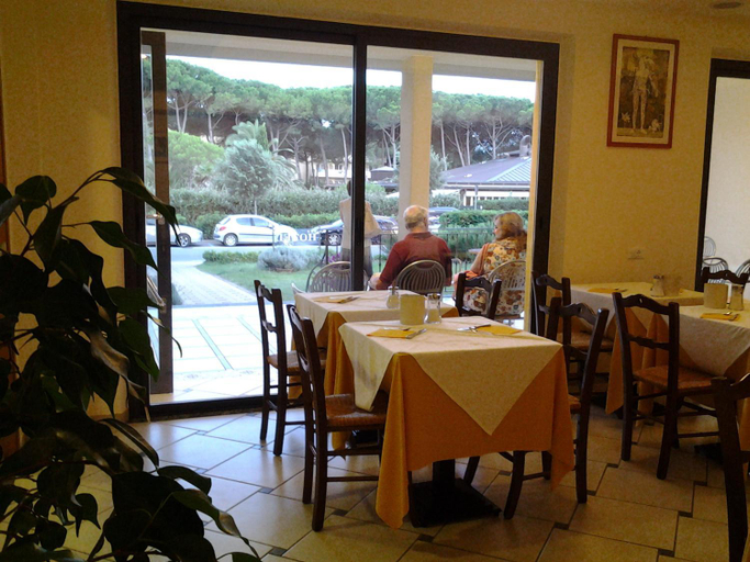 Food & Drinks, Affittacamere FloraMare, Livorno