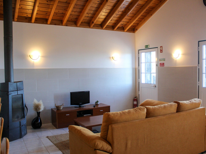 Others 4, Atlantis Breeze, Madalena