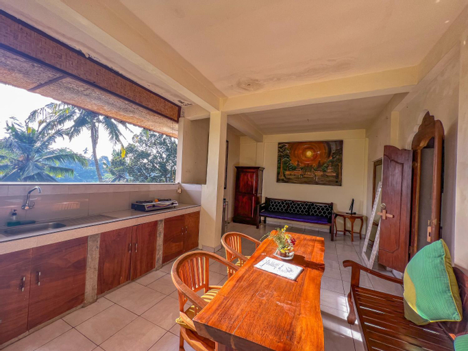 Dining Room 5