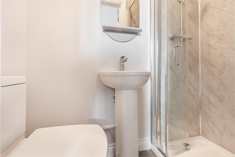 Others 5, Host & Stay - The Bull Inn, 3 Double Rooms, Worcestershire