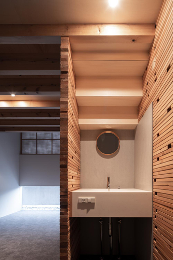Bathroom 2, cup of tea ensemble, Takayama