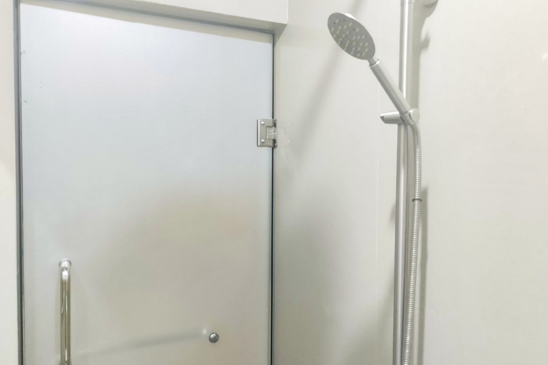Bathroom 4, RedDoorz @ Wisma Nadin 2 Bintan Utara, Bintan Regency