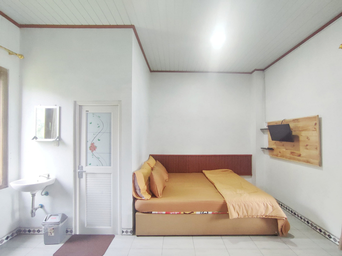 Bedroom 14