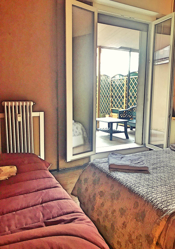 Others 3, B&B Le Terrazze, Bologna