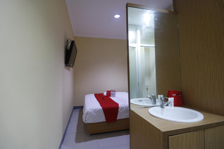 Bathroom 5