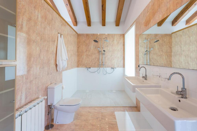 Bathroom 2, Casa Azahar y Casa Buganvilla, Valencia