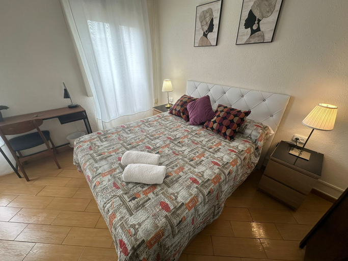 Others 3, Rooms Valencia, Barcelona