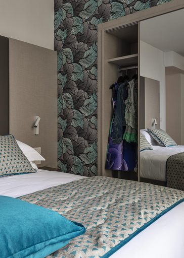 Bedroom 24