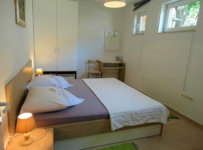 Bedroom 2, Spacious Novi Vinodolski Apartments With Terrace and Shared Pool, Novi Vinodolski