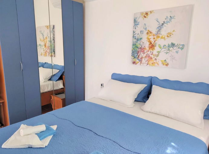 Bedroom 2, Serene Crikvenica Holiday Home With Hot Tub, Crikvenica