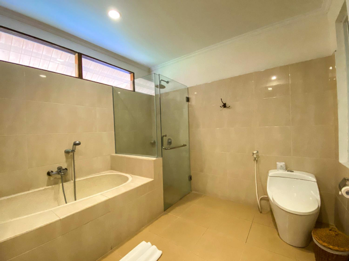 Bathroom 6