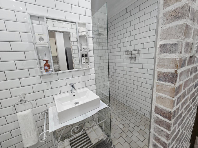 Bathroom 8