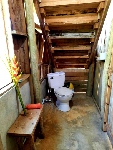 Bathroom, La muñequita lodge, Osa