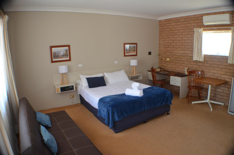Bedroom 8