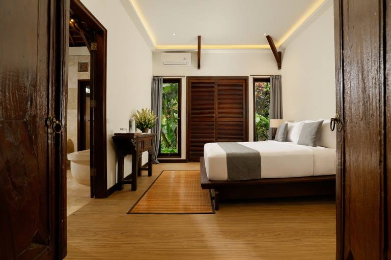 Bedroom 30