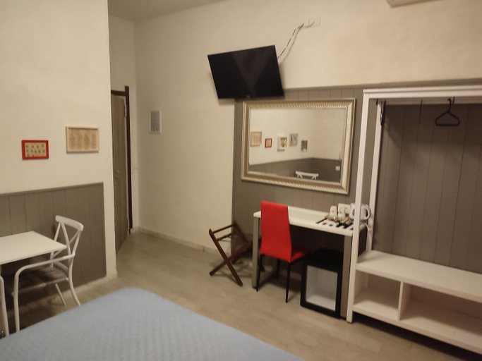 Bedroom 2, Euro Hotel, Pisa