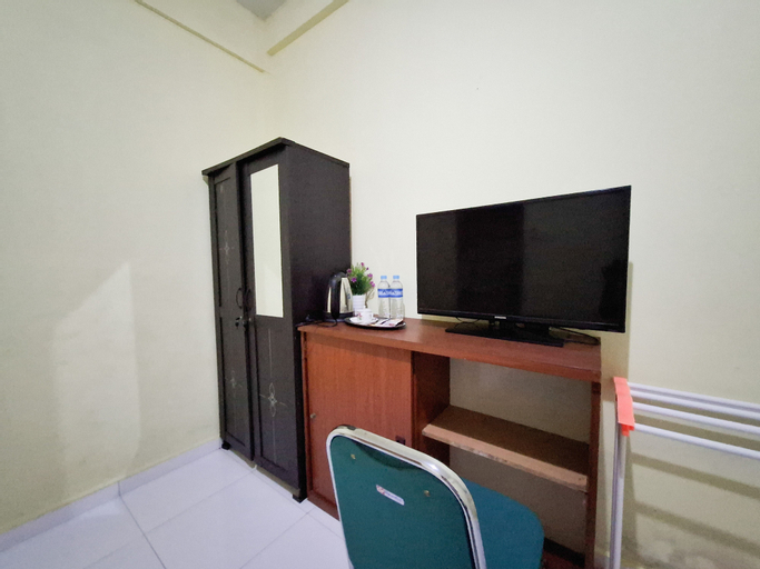 Bedroom 12