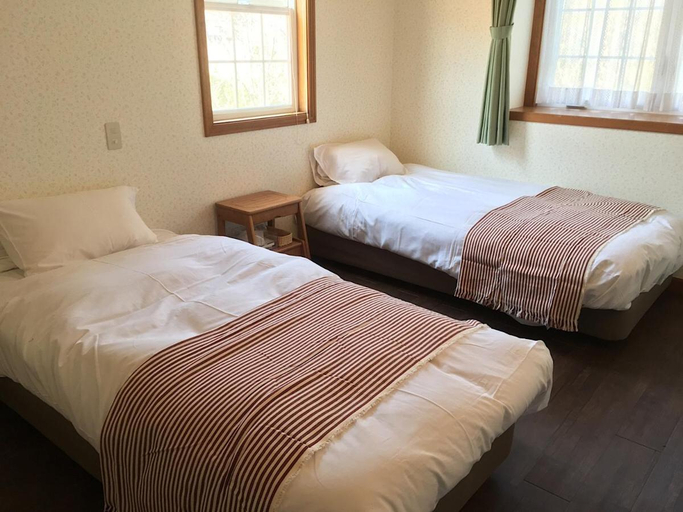 Others 5, Oli Oli Guesthouse, Shimoda