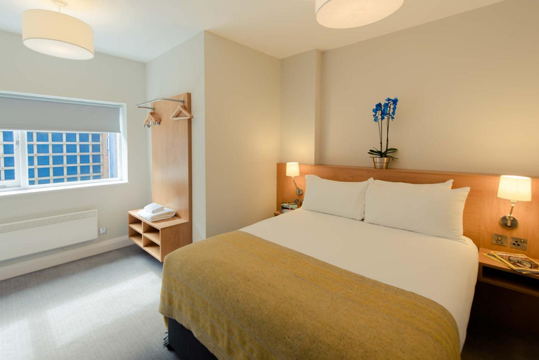 Bedroom 3, PREMIER SUITES Reading, Reading