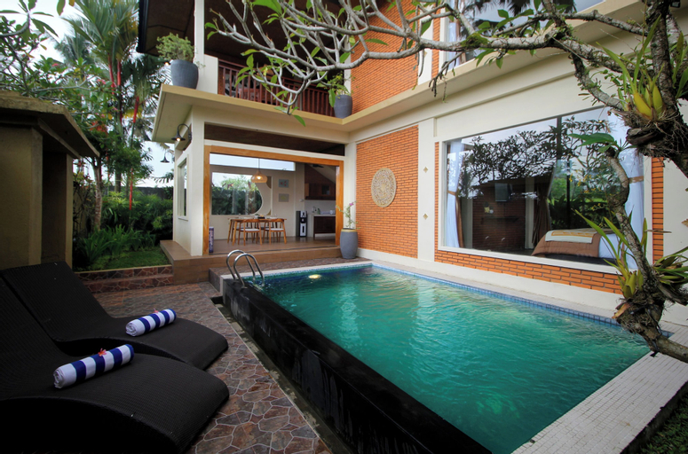 Swimming Pool 7