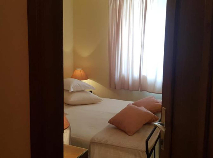 Bedroom 2, Charming Rooms & Apartments Stelio, Marčana