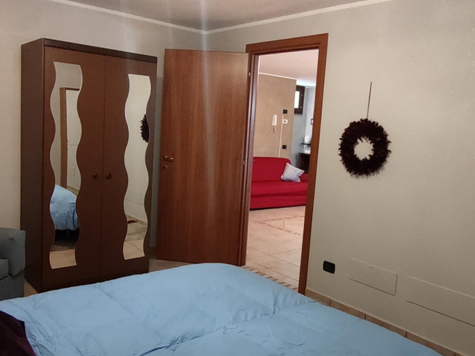 Others 5, New Home, Varese