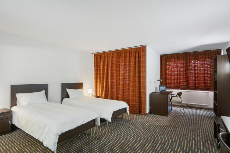Bedroom 13