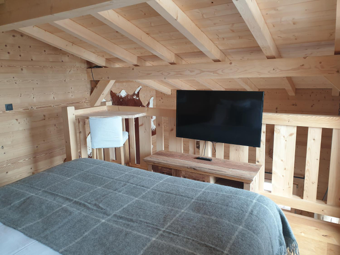 Bedroom, BARMADZA Mazots de Charme, Haute-Savoie