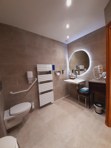 Bathroom 2