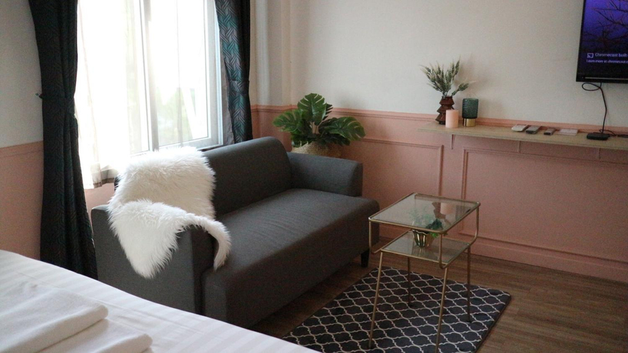 Bedroom 9