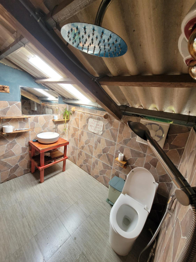 Bathroom 2, Sapa's Soul, Sa Pa
