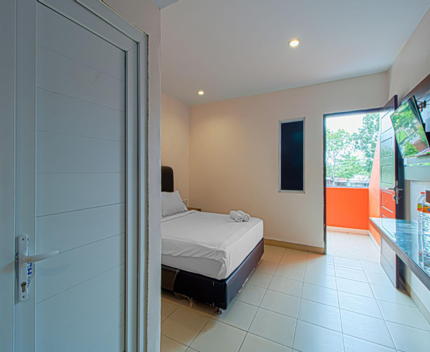 Bedroom 12