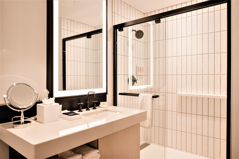 Bathroom 4, REVERB by Hard Rock Downtown Atlanta, Atlanta
