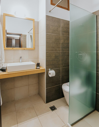 Bathroom 5, Apollo Resort, Attica