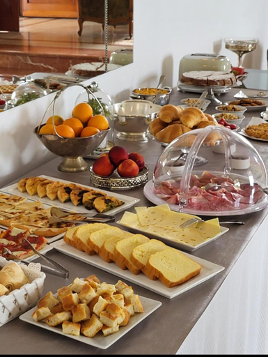 Food & Drinks 5, VillaMara Luxury rooms, La Spezia