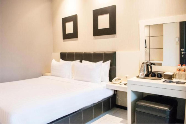 Bedroom 12