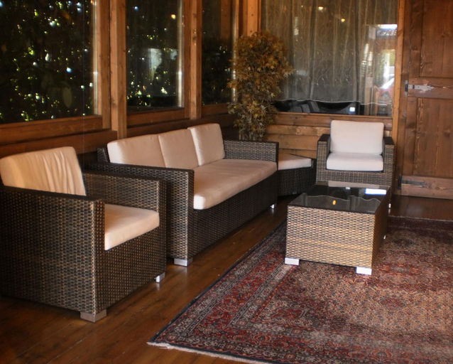Public Area, Osteria della Posta, L'Aquila