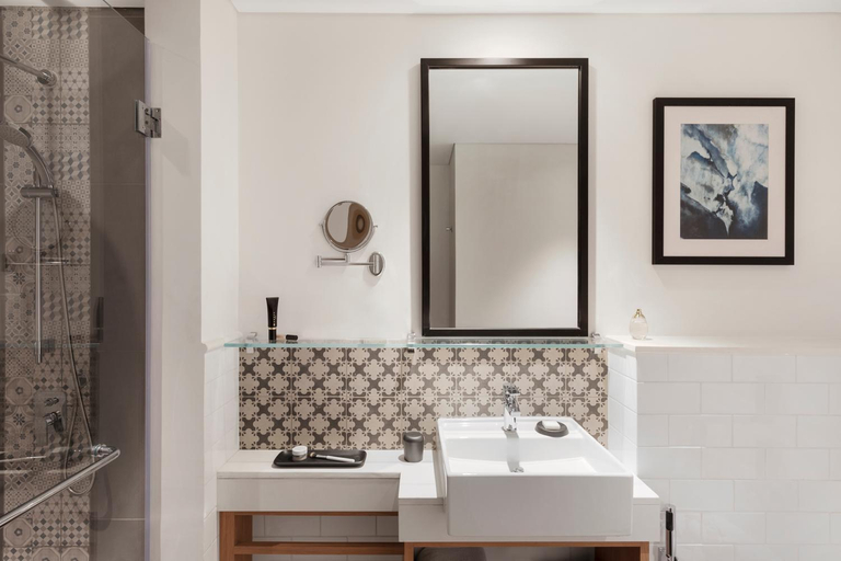 Bathroom 5, Aparthotel Adagio Dubai Gold District, Dubai