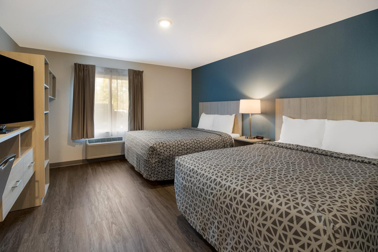 Bedroom 24
